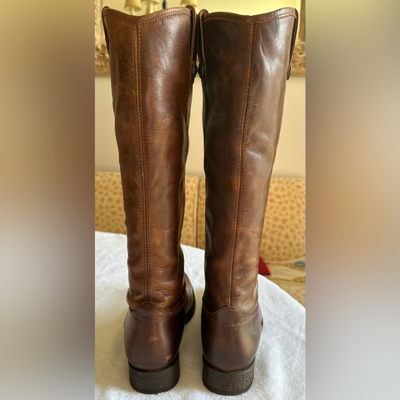 Classic Frye Melissa Button Boots in Cognac 8-1/2 M; pre-owned, good condition - Picture 3 of 9